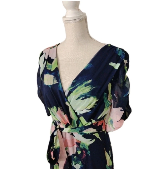 DKNY Tie Waist Floral Print Dress Short Sleeve Lined Women's Size 10 - Picture 6 of 8